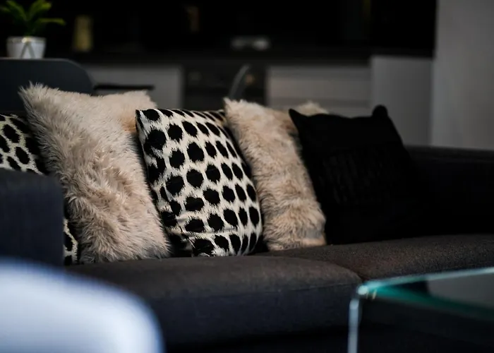 Onpoint - Spacious 2 Bedroom Apt - City Centre With Balcony * Манчестер