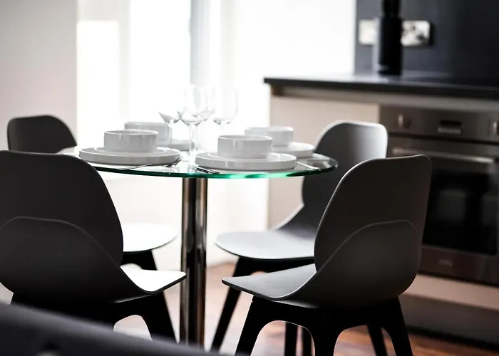 Onpoint - Spacious 2 Bedroom Apt - City Centre With Balcony Манчестер