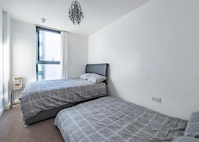 Skyline Tower * Manchester