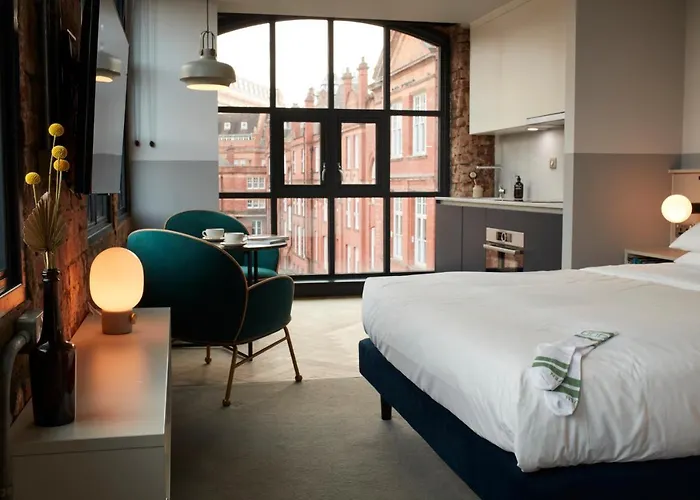 Leven Манчестер