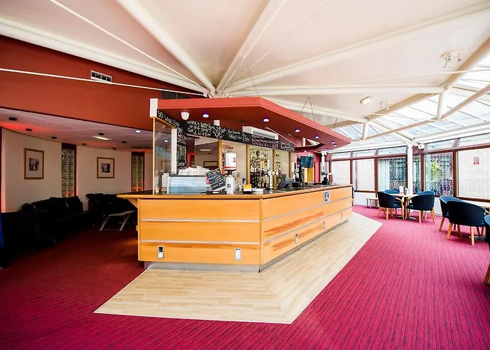 Weston Hall - Halls Of Hotel