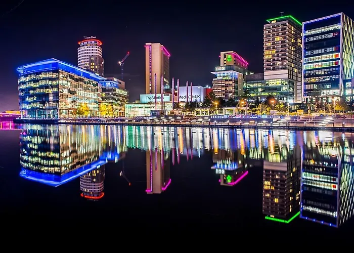 Media Stays - Luxury Apartament