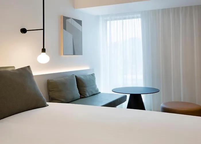 Leonardo Piccadilly Hotel 4*