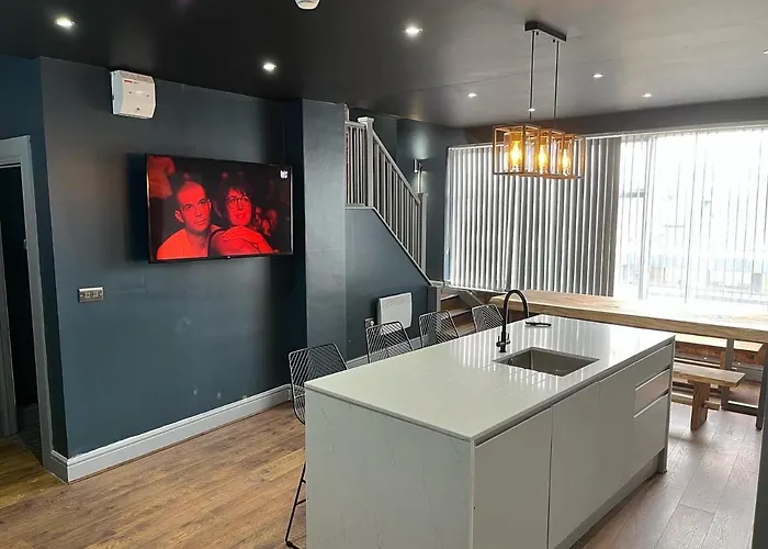 Swan Street Townhouse Hot Tub & Roof Terrace 公寓式酒店