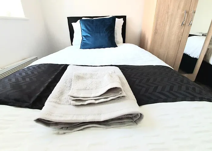 Salford Ark Comfort Near Salford Royal And Trafford Centre Manchester