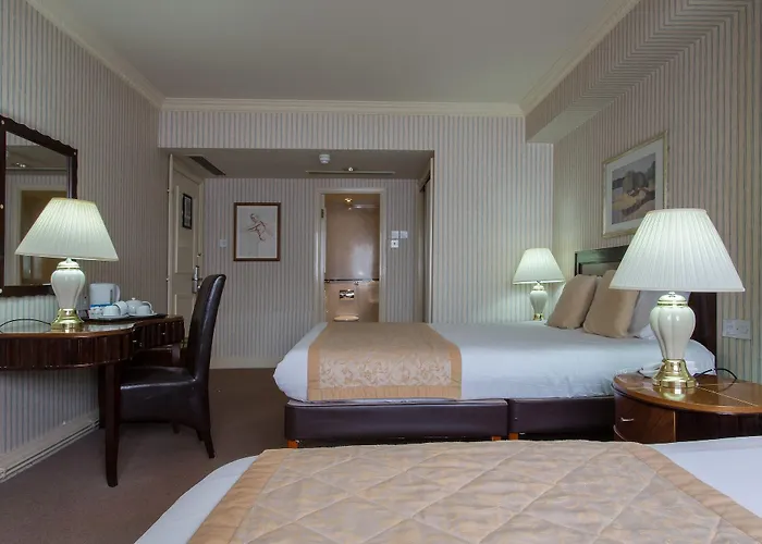 Hotel Britannia & 3*