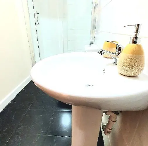 Salford Ark Comfort Near Salford Royal And Trafford Centre Apartment Manchester