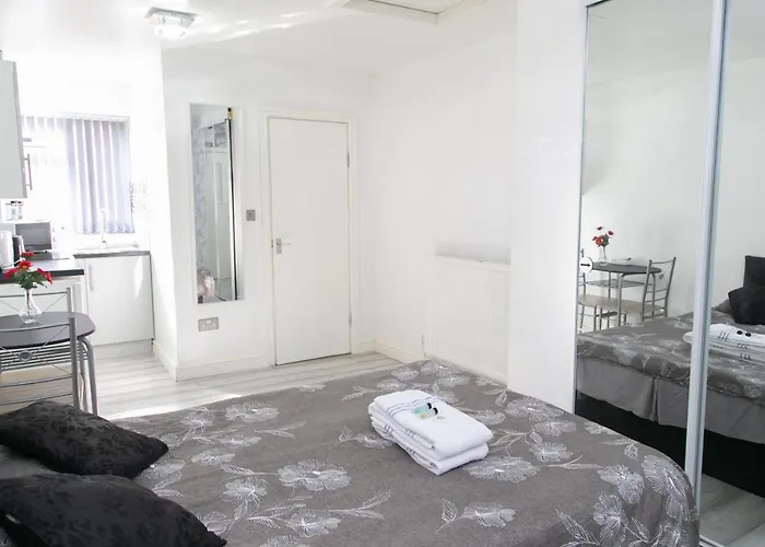 Hills View Manchester