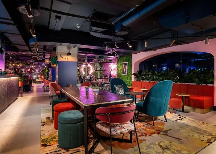 호텔 Yotel Deansgate 4*