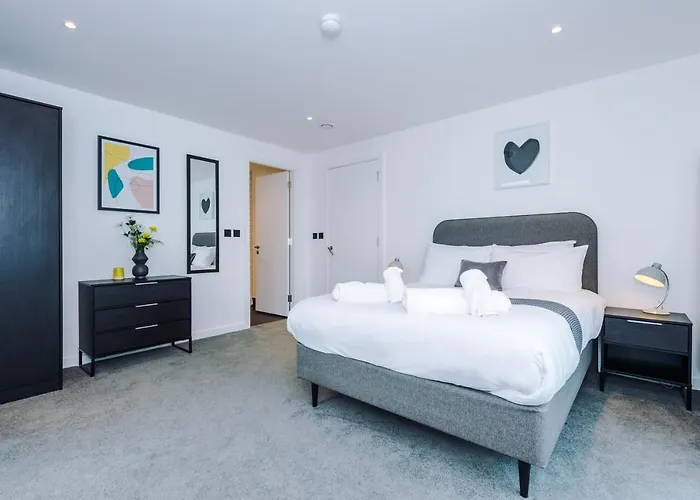 Hilltop Serviced - Piccadilly * Manchester