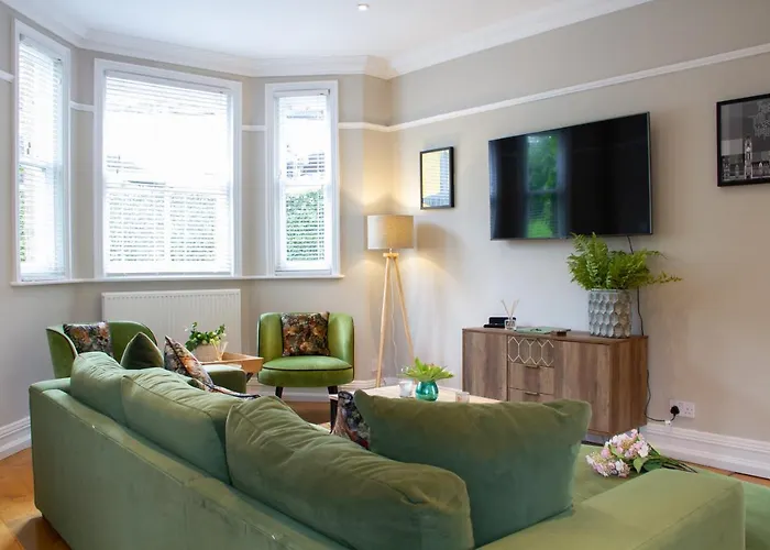 Holiday home Lock Keepers - Detached House In The Manchester