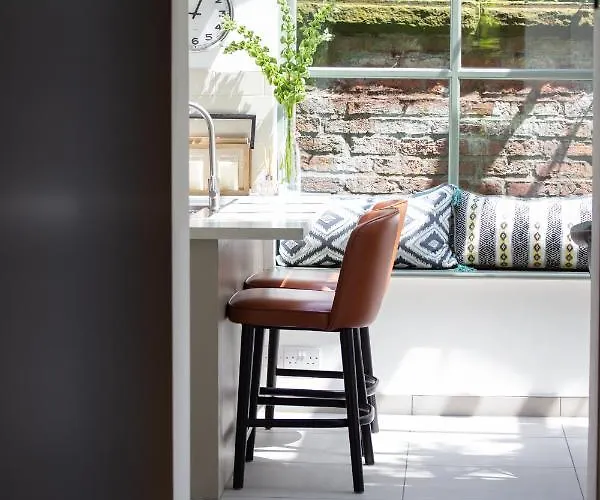 Lock Keepers - Detached House In The Holiday home *