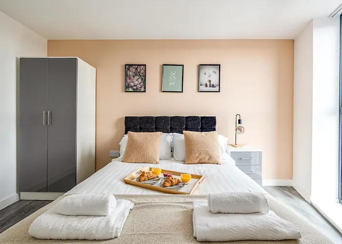 Stunning 2 Bed With Free Parking Close To Cc 맨체스터