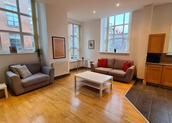 Spacious, Bright And Airy Centre Flat. Unique Converted Mill. 公寓