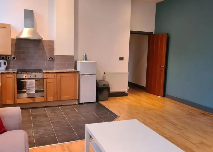 Apartment Spacious, Bright And Airy Centre Flat. Unique Converted Mill.