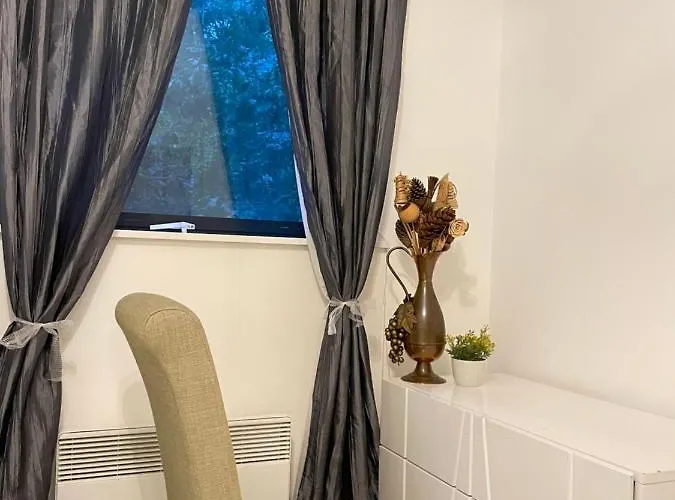 Wharf Premier - Free Private Parking Apartment *