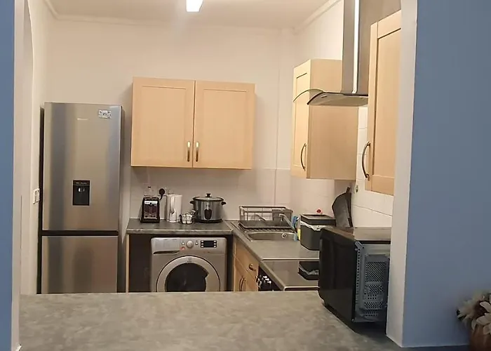 Daire Entire Rental, Easy Reach To Etihad Stadium Manchester