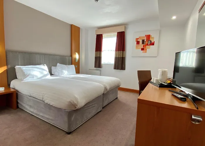 - Park, An Ihg Hotel 4*