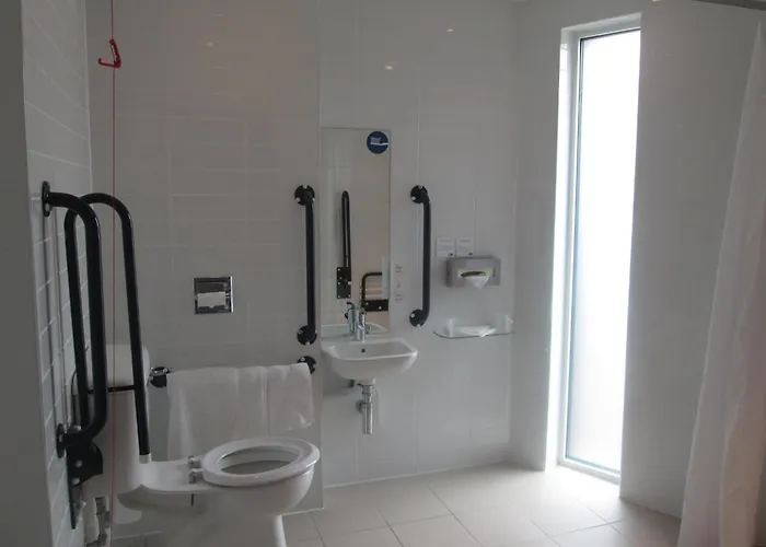 Express Centre By Ihg Manchester