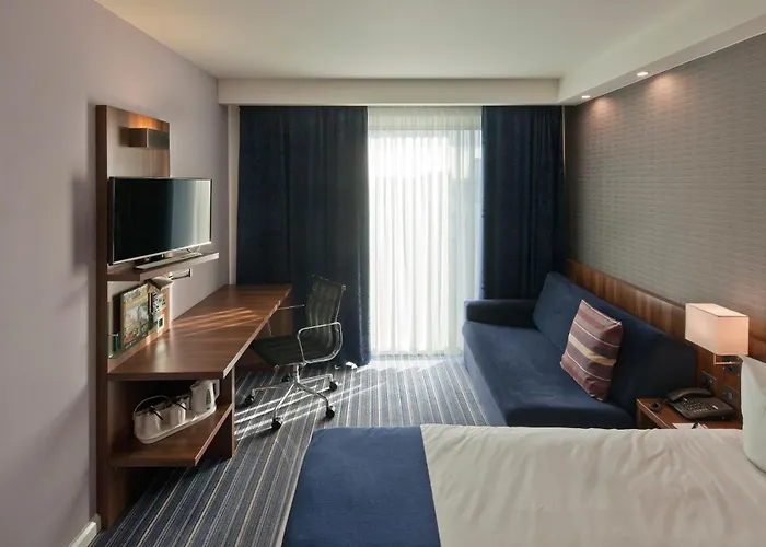 Express Centre By Ihg Hotel