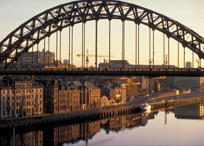 Ibis Centre 96 Portland Street 3*