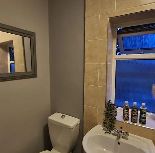 Semesterbostad Bee - Byron House *