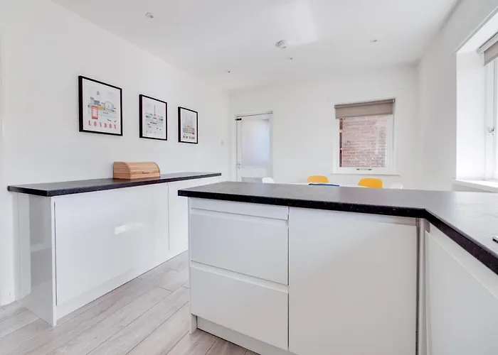 Ferienhaus Pass The Keys Lovely 3 Bedroom Golf Club And Parking