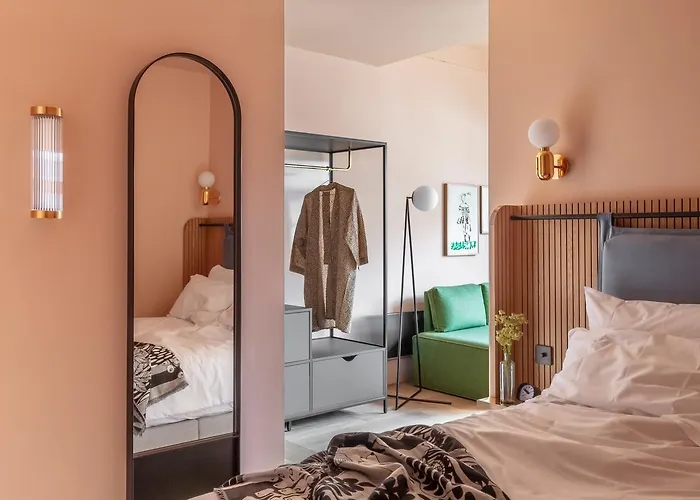 Whitworth Locke 4* Manchester