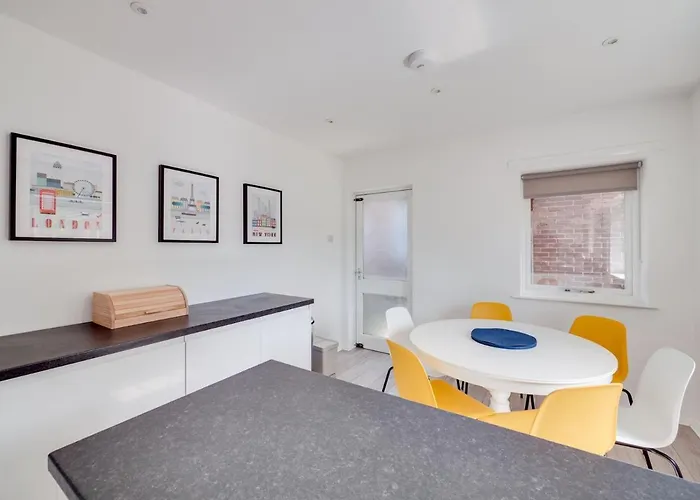 Pass The Keys Lovely 3 Bedroom Golf Club And Parking Ferienhaus *