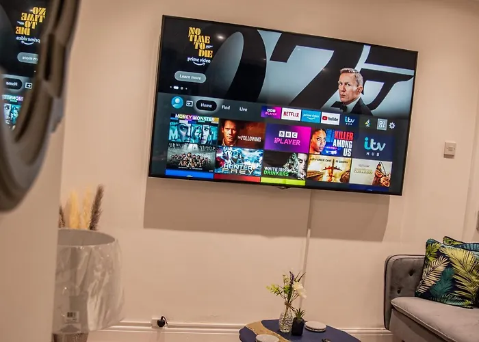 Daire Bv Comfy Spacious 3 Bedroom House At Tatton Street *