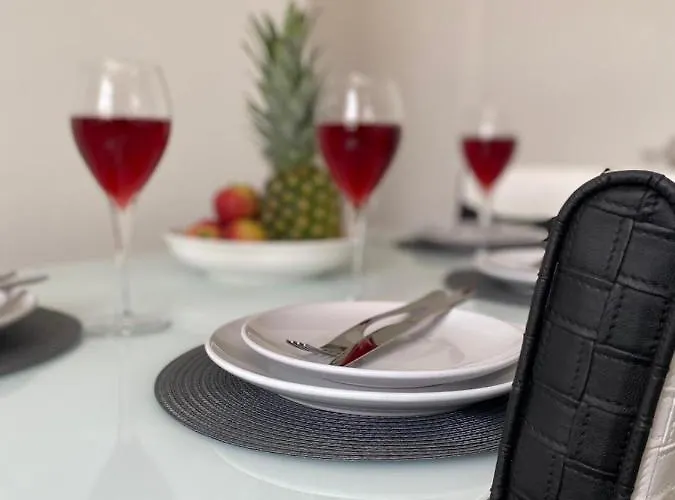 Cosy Cheerful 2 Bedrooms Near Piccadilly, Etihad Stadium Sleeps Up To 5 Μάντσεστερ