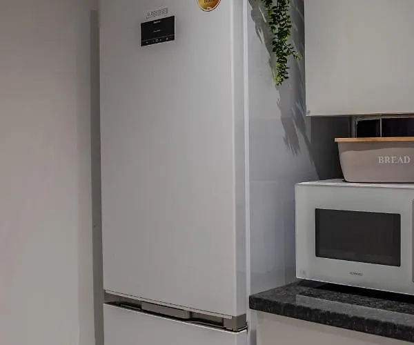 Bv Comfy Spacious 3 Bedroom House At Tatton Street * Manchester