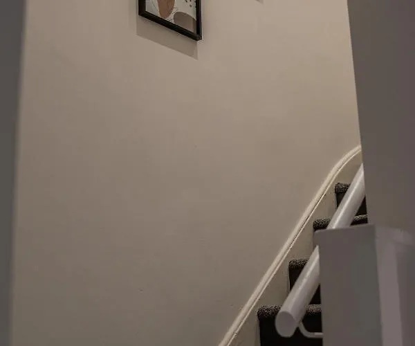 Apartman Bv Comfy Spacious 3 Bedroom House At Tatton Street Manchester