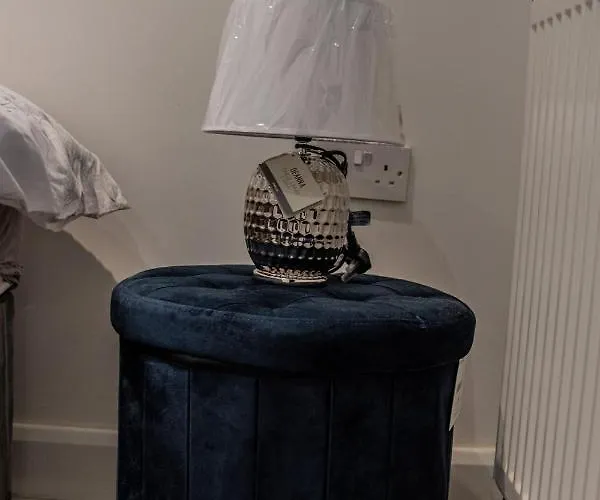 Bv Comfy Spacious 3 Bedroom House At Tatton Street *