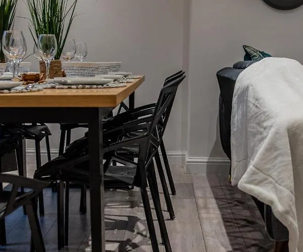 Daire Bv Comfy Spacious 3 Bedroom House At Tatton Street Manchester