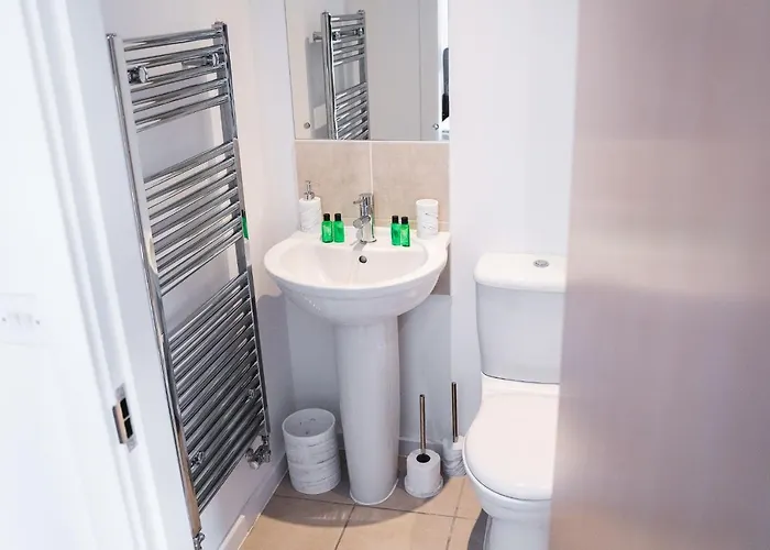 Centre 2-bed - New - Free Wi-fi - 公寓