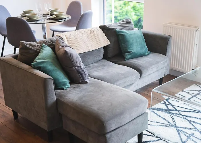 Centre 2-bed - New - Free Wi-fi - 公寓 *