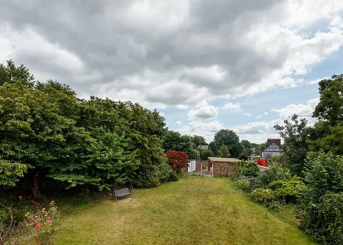 Beautiful 'mayfield' With Private Pool! * Manchester