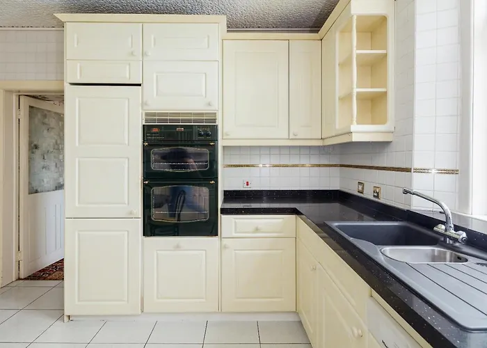 Beautiful 'mayfield' With Private Pool! * Mánchester