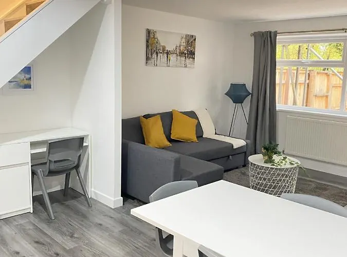 ホームステイ Elcot Close Private In A 4 Bed Shared House