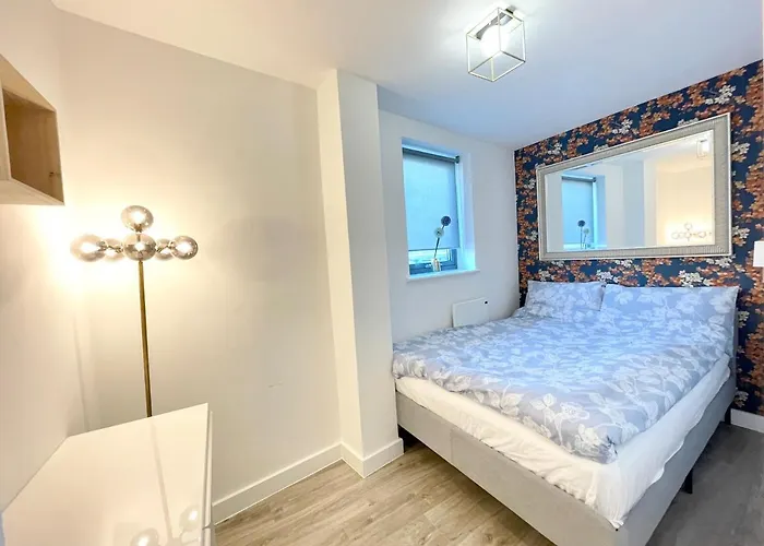 דירה Centre, Floor Apartment, Two Balconies