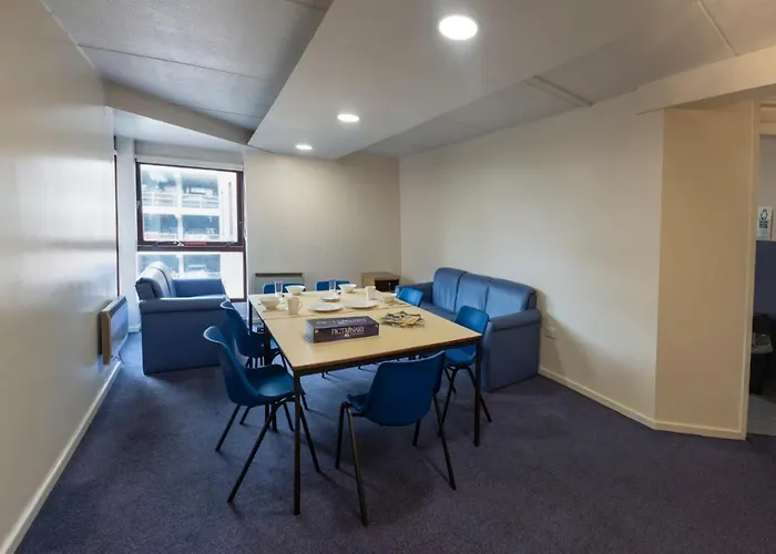 Ensuite Bedrooms With Shared Kitchen At Weston Hall In * Manchester