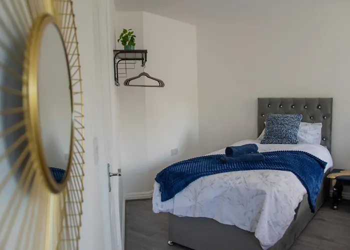 Bv Stylish Homely 3 Bedroom Close To Arena Ferienhaus