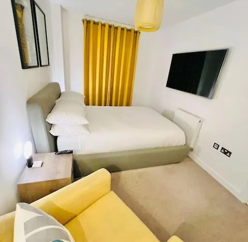 Apartment Eclectic Dwelling Manchester