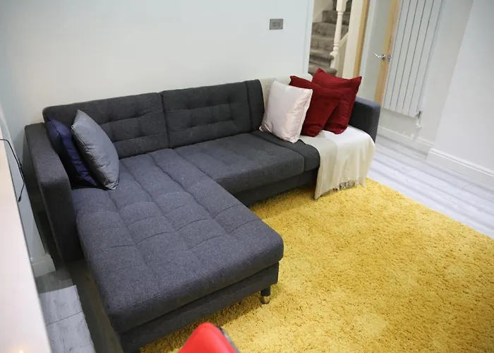 Rostron House بيت ضيافة *