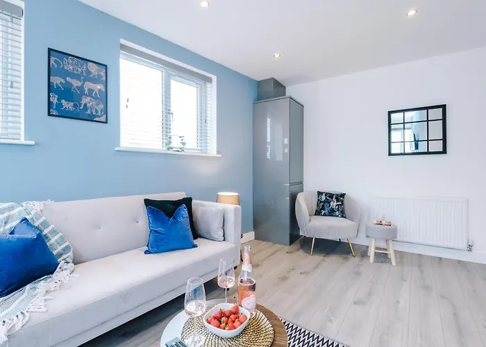 아파트 The Ecclesian - Upscale Near Trafford Centre & Eccles Train Station