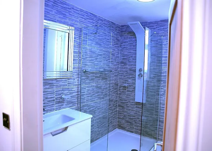 Rostron House بيت ضيافة