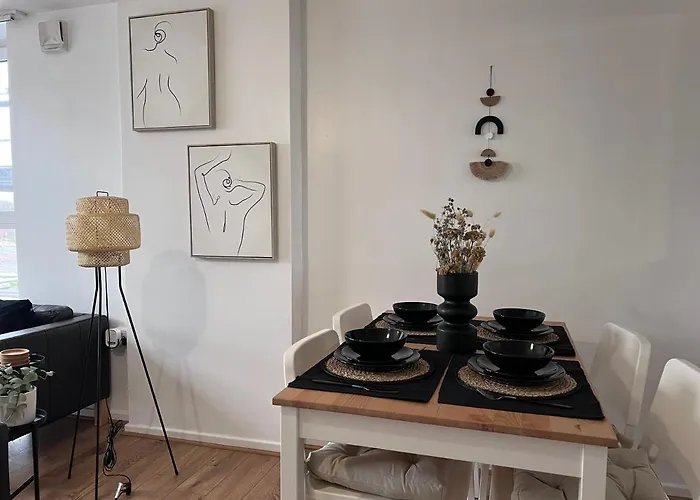 City Centre 2 Bedroom *