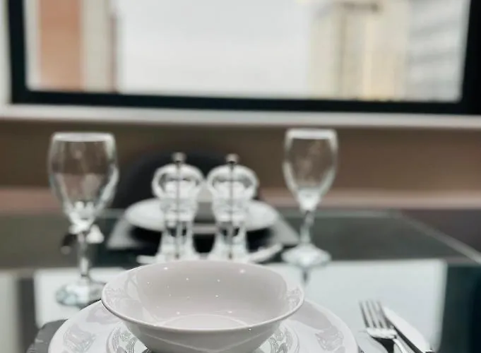 Stylish Near To Old Trafford Stadium Manchester