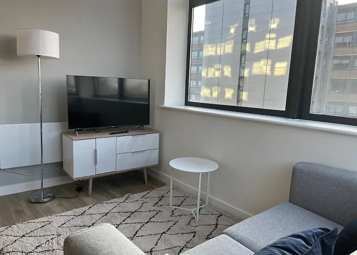 Fabulous One Bedroom Near Old Trafford Stadium Манчестер
